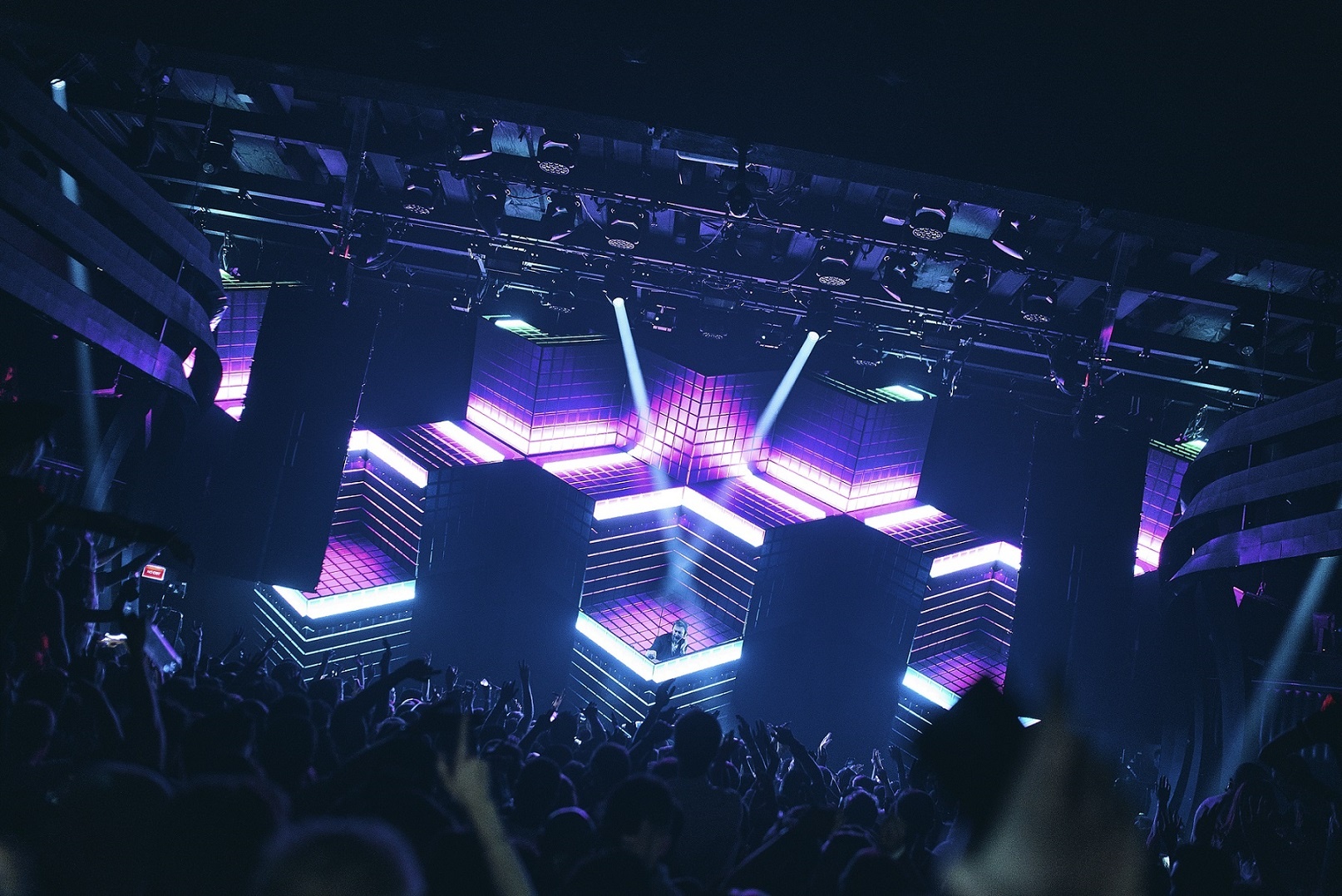 Hï Ibiza Superclub, Spain - L-Acoustics