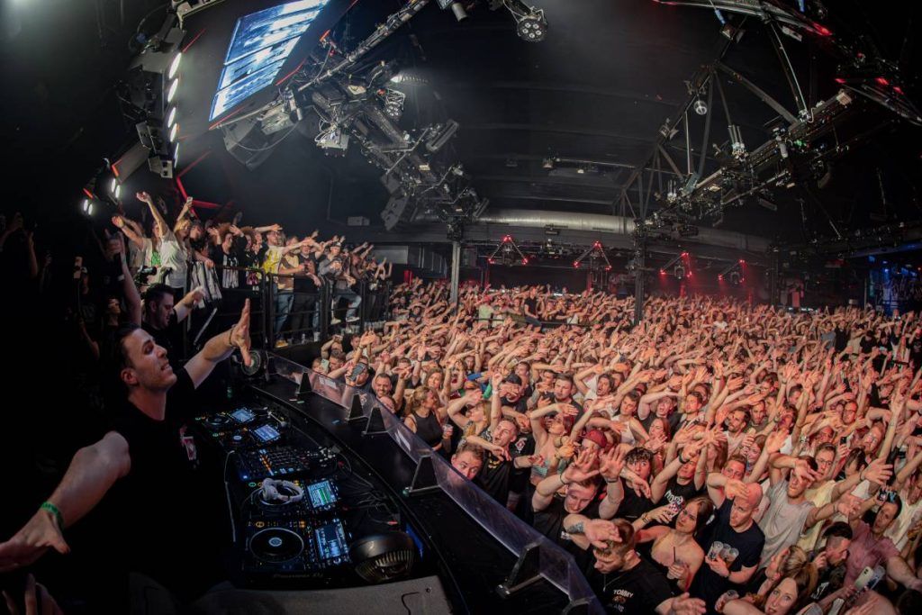 The audience recognise the significant quality upgrade of L-Acoustics sound, with the excellent low-end expected in the world’s #5-ranked nightclub. Photo © Sebastian Biesen