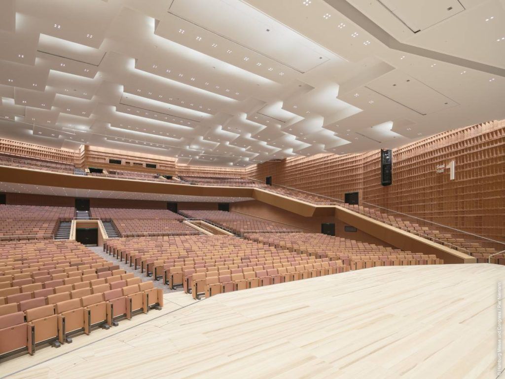 The CCH renovation has expanded the venue's capacity to 12,000 people, with the largest hall seating 3,000 guests.