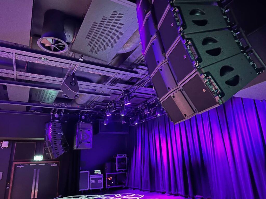 The L-Acoustics sound system was designed to provide exceptional sound coverage across the venue, despite its height limitations