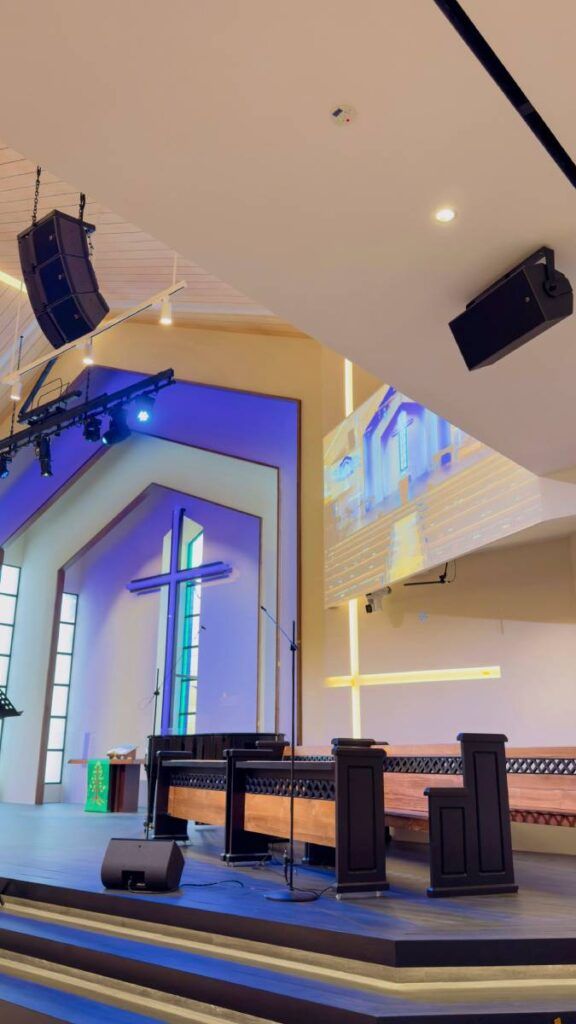 L-Acoustics X8i rigged on each side of the Bedok Methodist Church hall for under balcony side-fill