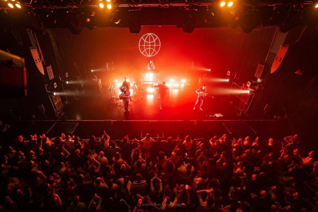© L.POCHET - L-Acoustics L Series concert sound system delivers an audio experience for the band Synaspson onstage at La Cartonnerie, where every seat feels like the best seat in the house