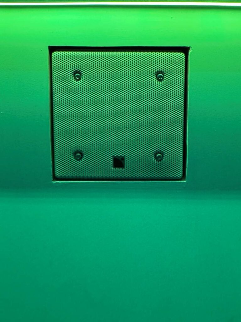 For front-fill three 5XT speakers are positioned along the vertical stage edge