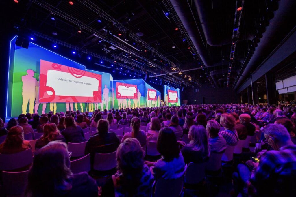 L-Acoustics and Audiobizz created a versatile system that not only satisfies demanding production riders but also integrates seamlessly with the venue's architectural aesthetics
