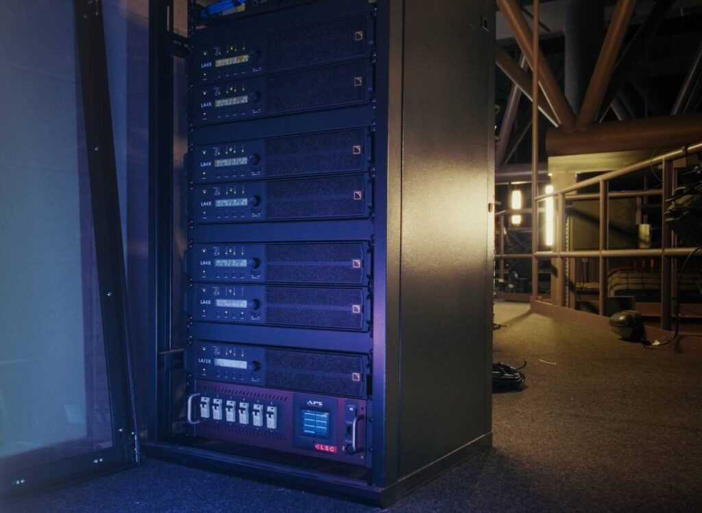 LA4X amplified controllers deliver precise DSP control and consistent performance for Shoalhaven Entertainment Centre