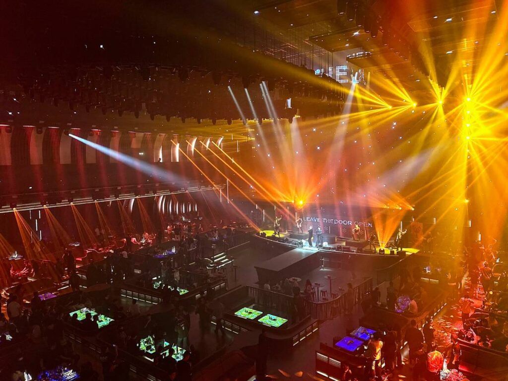 Indonesia’s NOYA X 80 PROOF nightclub in Jakarta features local talent and world-touring DJs performing on an L-Acoustics K2 professional sound system