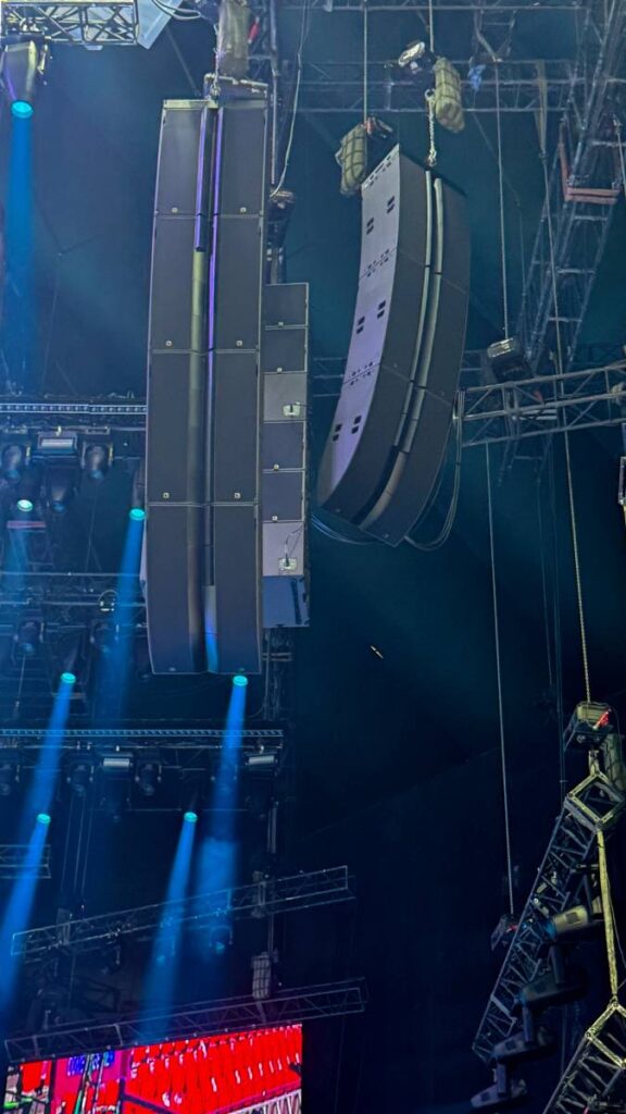 Justin Lo’s concert sound system comprised three L-Acoustics L2 over one L2D per side for main, side-fill of two L2 over one L2D per side and KS28 flown behind