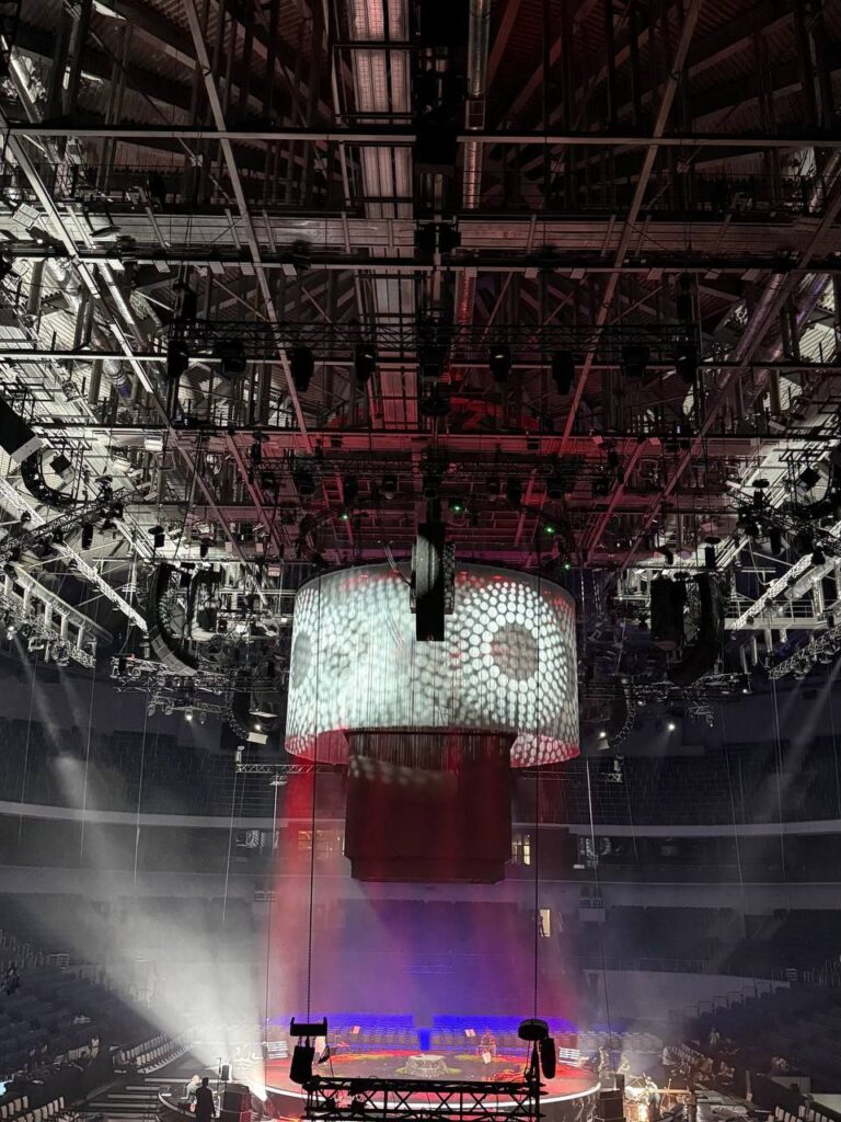 The L-Acoustics L2 design allowed the venue to achieve uniform coverage across the entire arena floor