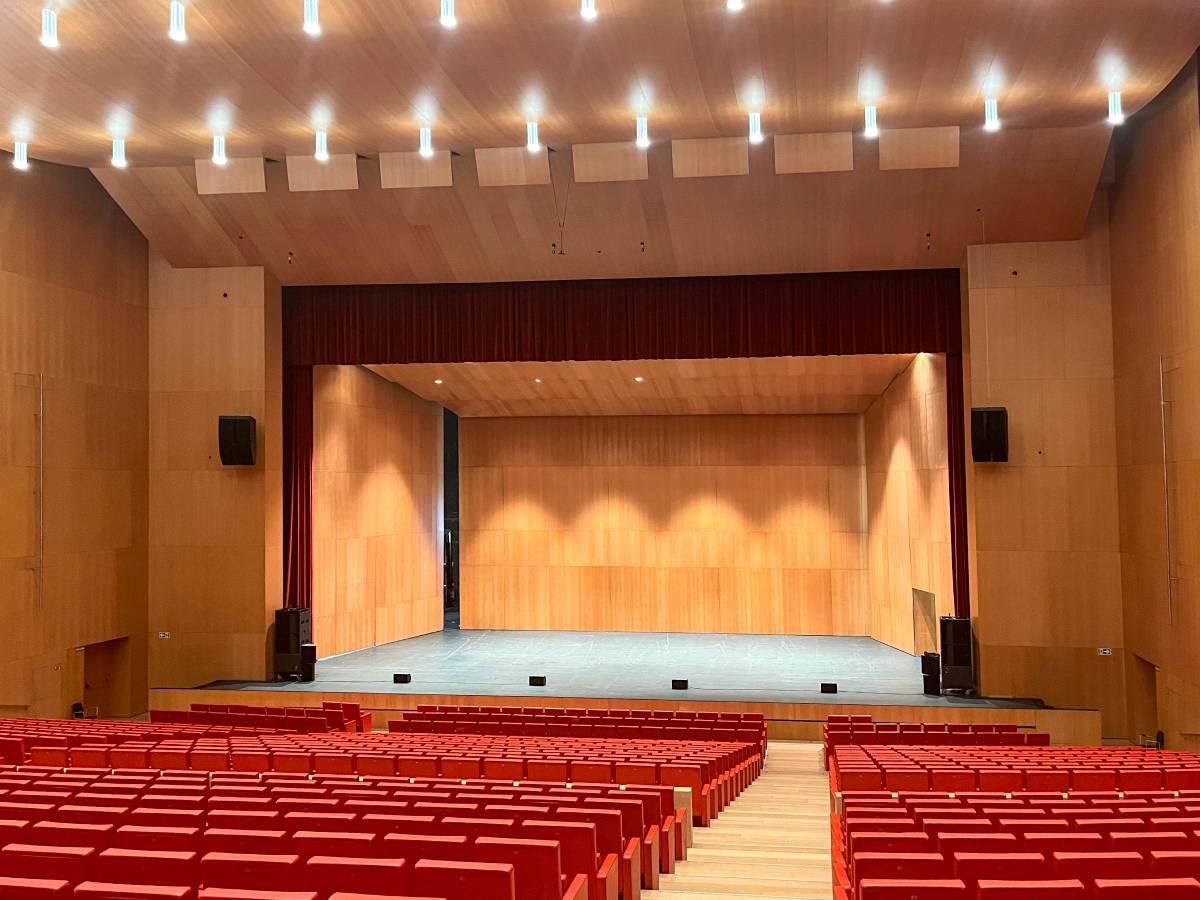 Teatro Baluarte's main auditorium now boasts an L-Acoustics L Series professional sound system