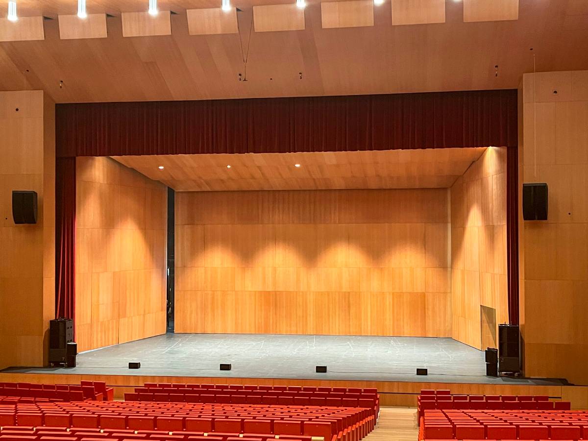 The L-Acoustics L2D configuration delivers professional-grade coverage while meeting budget parameters, spatial constraints and sustainability objectives