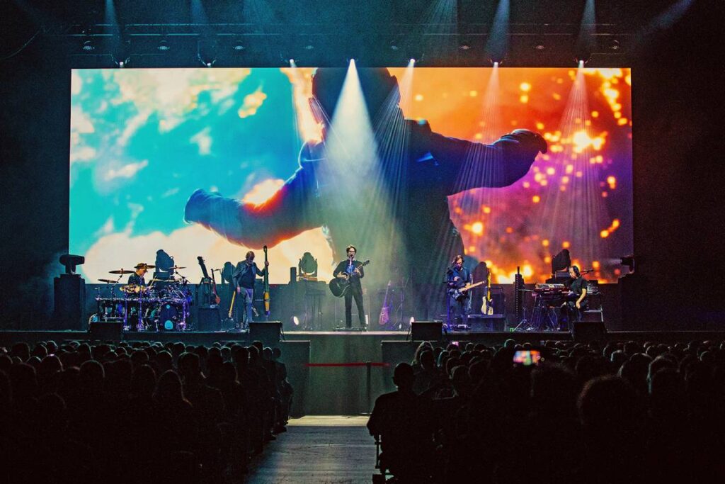 Steven Wilson’s EU/UK leg of The Overview Tour 2025 carried an L-Acoustics L Series system supplied by Brit Row (photo credit: Hajo Müller)