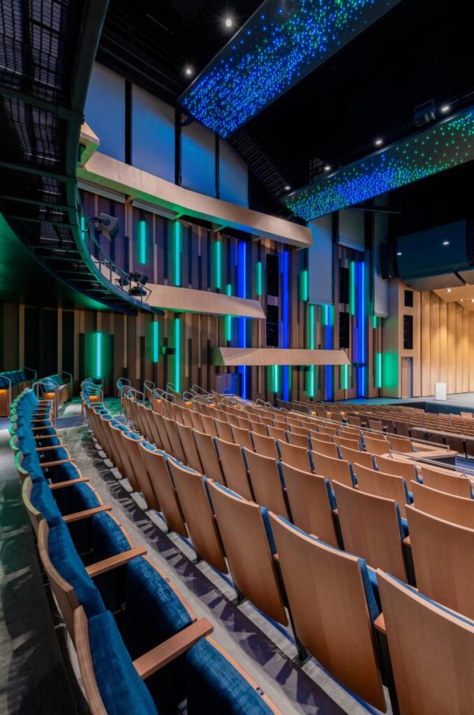 For surround, 47 A10i Wide are spread out across the ceiling, side and rear walls, and balcony face to deliver a fully immersive audio experience