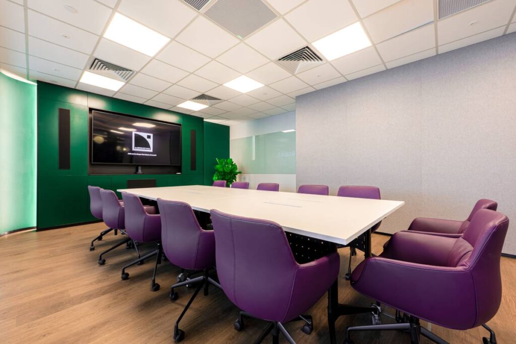 A main conference room within the new facility, equipped with L-Acoustics Soka speakers to ensure high-fidelity audio for internal and client meetings - © L-Acoustics / Lin Yu Fang