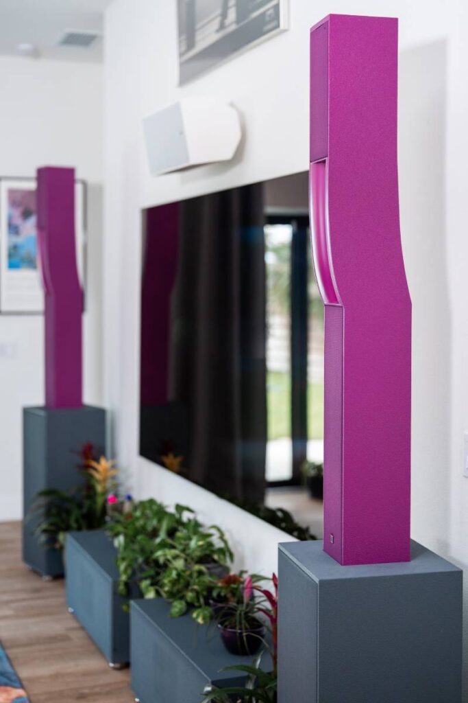 The sleek Syva colinear source loudspeaker combines with Syva Low and Syva Subs creates a full-spectrum audio performance.