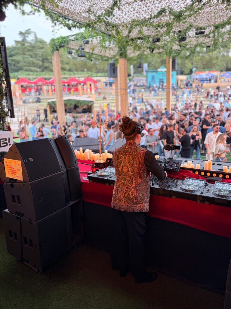 The L-Acoustics sound system was designed to give artists the SPL and low-end response they needed without adding to overall stage wash