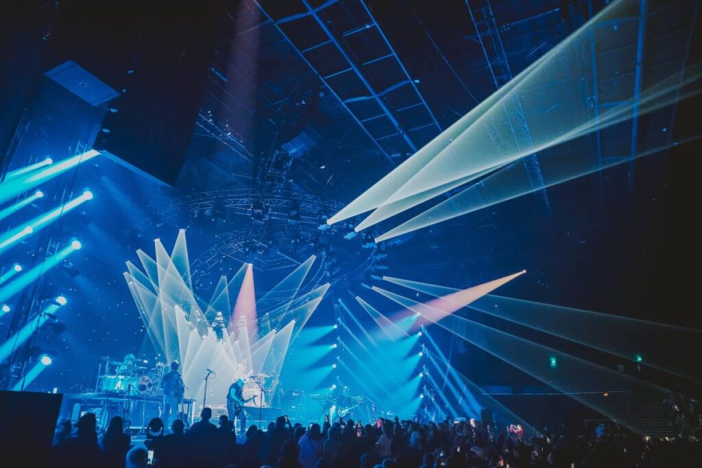 David Hallyday shows place high demands on clarity, control and dynamic range which is delivered by a full L-Acoustics K Series concert sound system