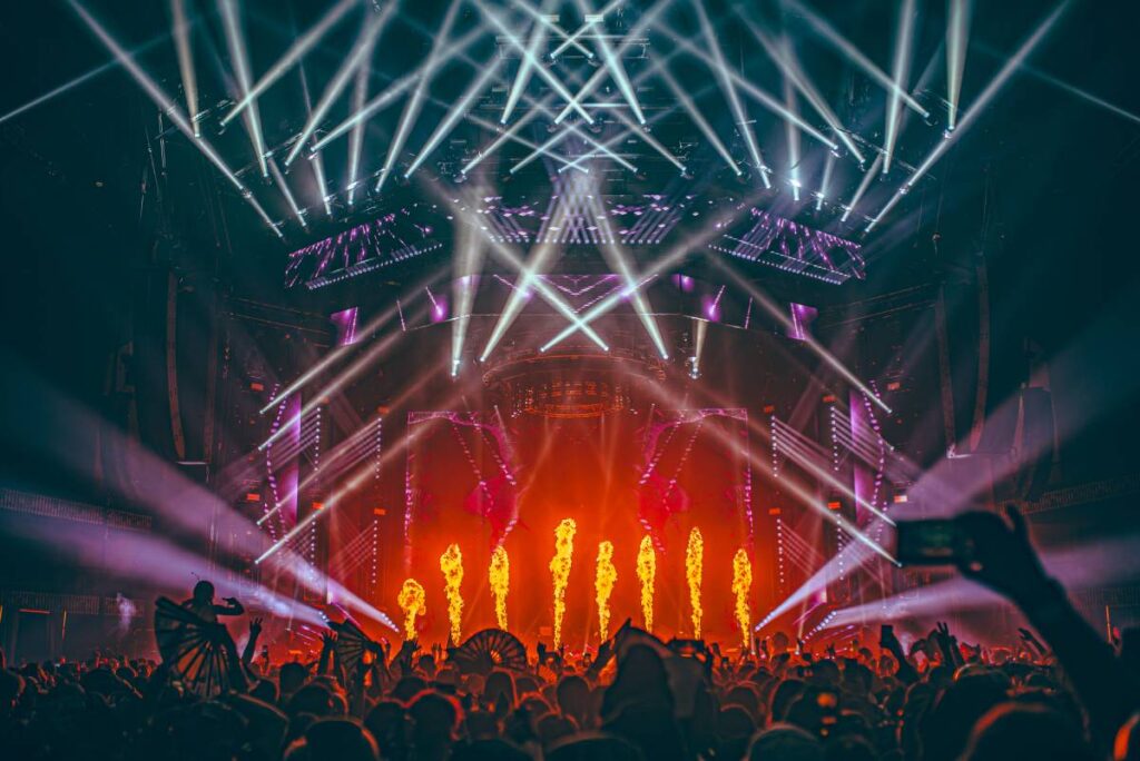 The duo “needed a sound system that would let all of those musical and lyrical elements cut through clearly and powerfully. The L2 system delivers all of that,” says GWN Manager David Liberman (photo credit: Joe Runge / @joecreate)