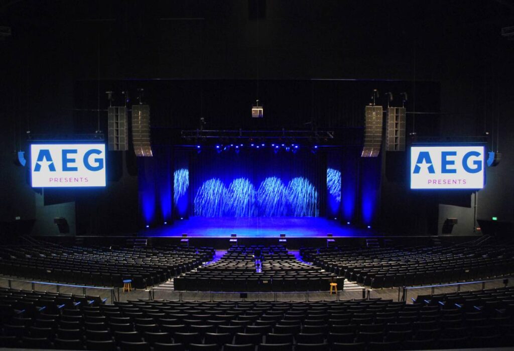 Texas Trust CU Theatre at Grand Prairie now has an L-Acoustics K2 rig