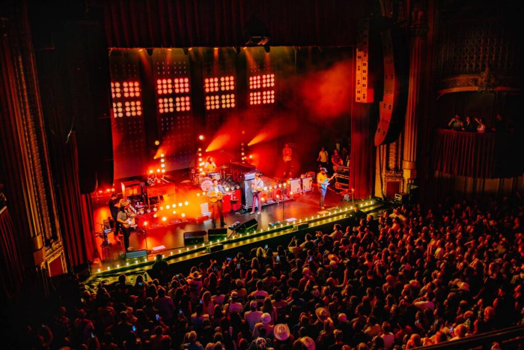 L-Acoustics Kiva II are deployed across the stage lip as front-fills, with a single A15i Wide flown above as a central front-fill (photo credit: Sabrina Poei / @sabrinapoei)