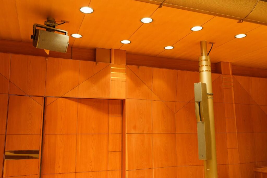 Floor-level coverage comes from a pair of Syva speakers on stage-side pillars and two X8 enclosures provide monitoring at Japan’s Medikit Prefectural Cultural Centre’s Isaac Stern Hall