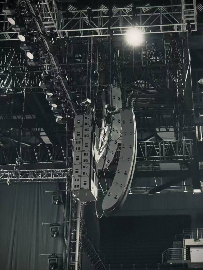 L-Acoustics L Series was chosen for both its ultra-high SPL capability and its lightweight design