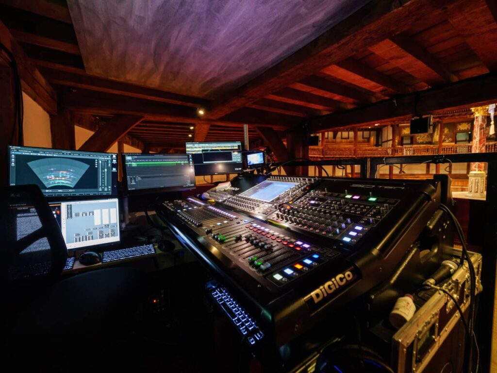 Using the L-Acoustics LA7.16 amplifiers reduced the overall power consumption significantly, meaning that the footprint in the tech space was reduced by more than half