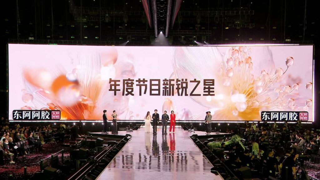 The L-Acoustics sound system needed to project uniform, high-energy sound in every direction while preserving clear sightlines