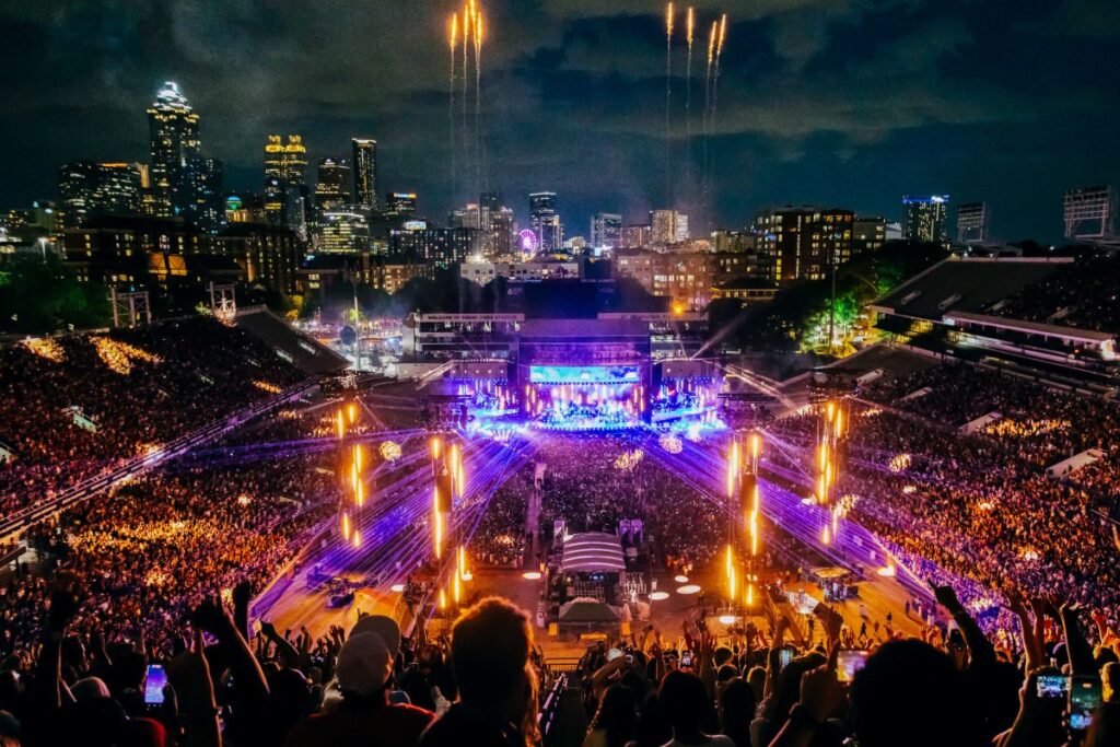 Bruno Mars' The Romantic Tour at Bobby Dodd Stadium in Atlanta, Georgia, with sound by Clair Global using L-Acoustics L1. Photo: Diwang Valdez