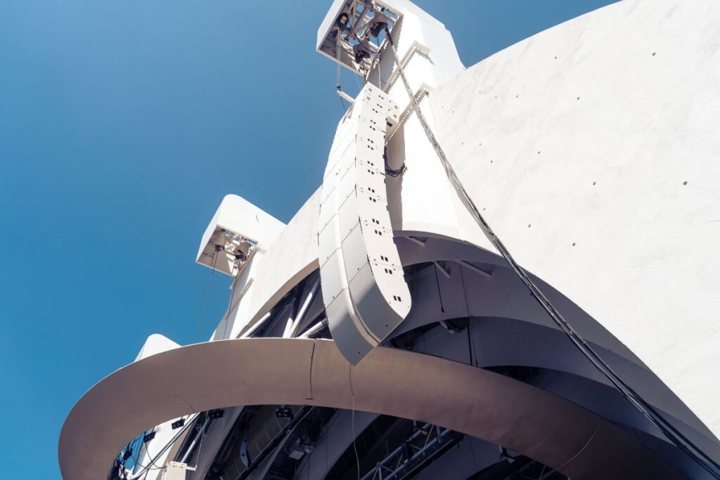 L-Acoustics L1 marks the third generation of L-Acoustics sound systems at the Hollywood Bowl, following V-DOSC in 2004 and K1 in 2013, cementing a two-decade partnership with one of the world's most iconic venues.