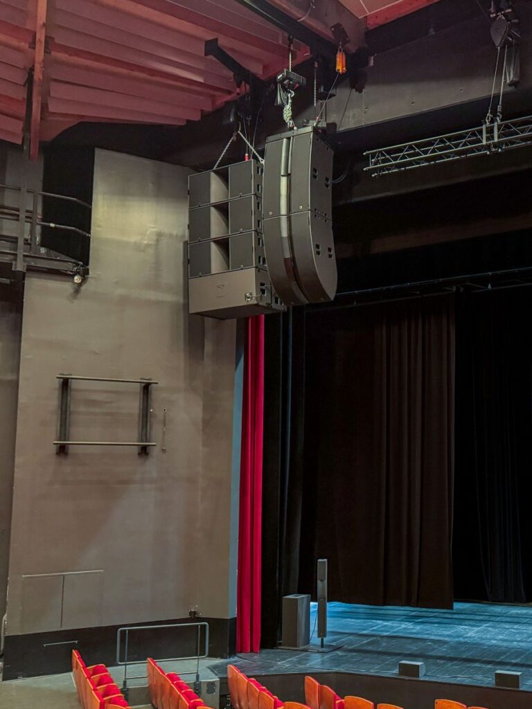 The system clarity and exceptional coverage that L-Acoustics L2 affords made it an obvious choice for addressing the primary task of catering to different types of events
