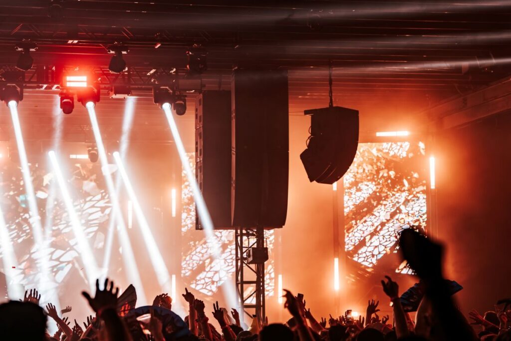 The club’s left and right L-Acoustics L2/L2D arrays are each backed by a hang of four KS28 subs and flanked by an A15 out-fill array