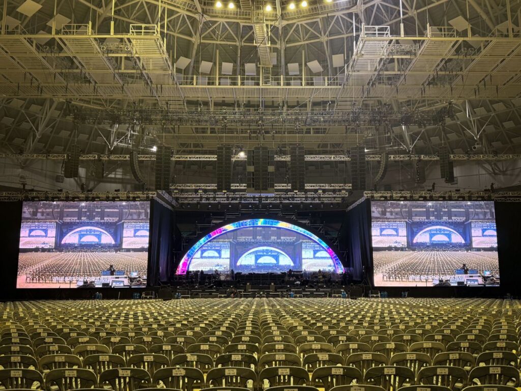 With up to 15,000 people in the venue and a production brief centered on natural, detailed sound, L-ISA immersive sound technology delivered