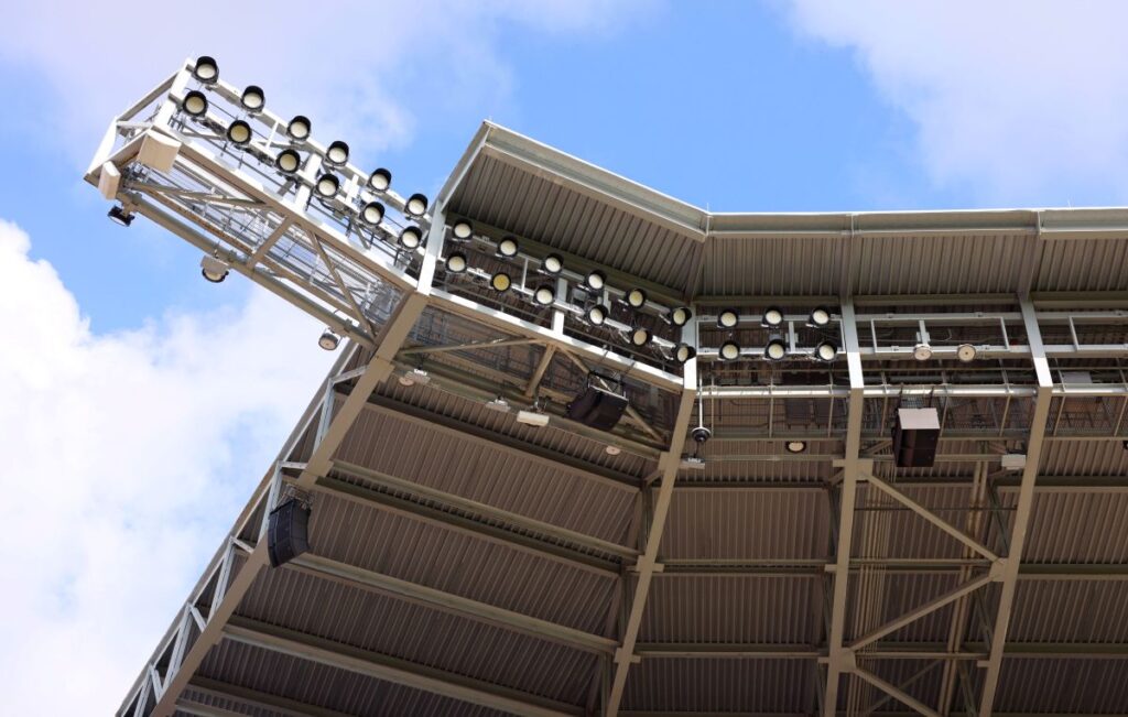 In total, Shell Energy Stadium’s new sound system comprises 84 L-Acoustics A15i Wide and 12 A15i Focus speakers paired with 16 KS21i subs