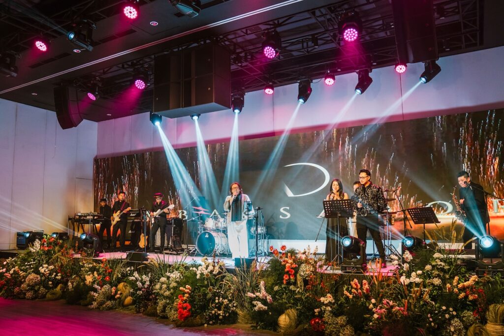 L-Acoustics A Series was the answer to the low ceiling for a compact professional sound system