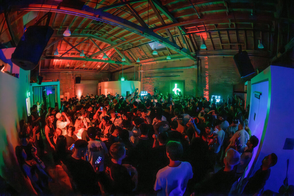 The new venue features two L-Acoustics Syva over Syva Low flanking the DJ booth as mains, four coaxial X12 flown on the sides and back of the room for surround, plus two KS21 subs, while four X8 deliver spatial sound to the DJ mix position