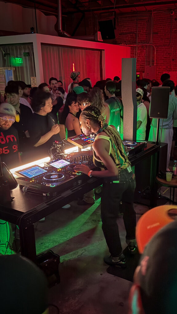 With L-Acoustics DJ, visiting artists who have never seen the platform can intuitively use it on-the-fly, while those who want to build a set around it can treat the entire room as an instrument