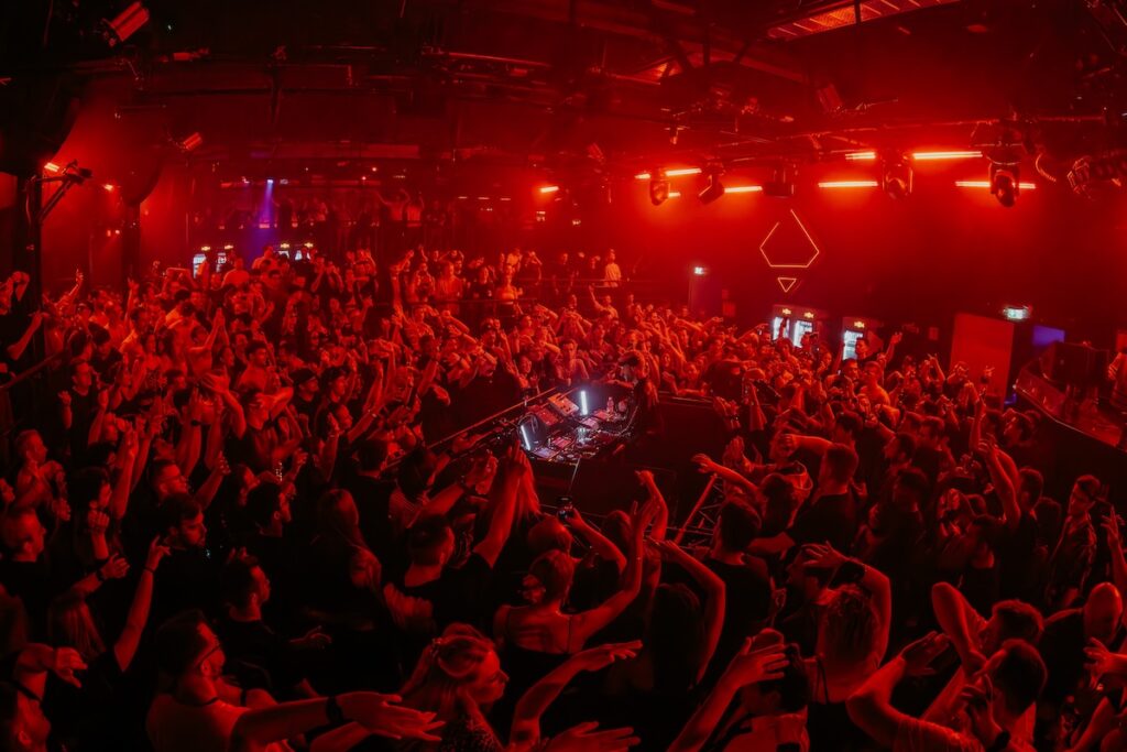 L-Acoustics brings fully immersive sound to the main floor with a new 360° A Series system ©Klaus Baltus