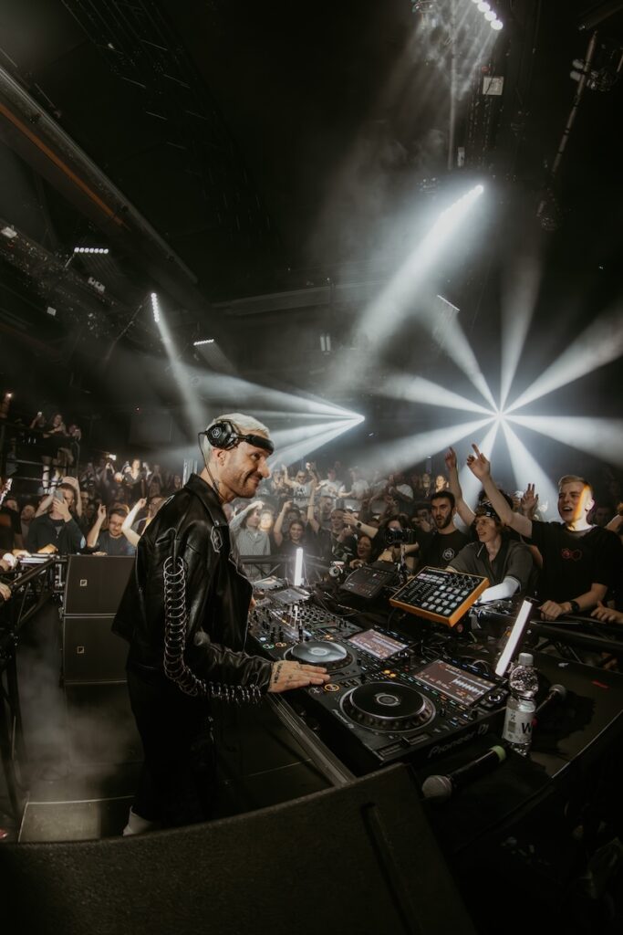 To support L-Acoustics DJ’s full spatial potential, Bootshaus has overhauled its Main floor loudspeaker system with an 8.1.7 A Series configuration in 360 ©Klaus Baltus