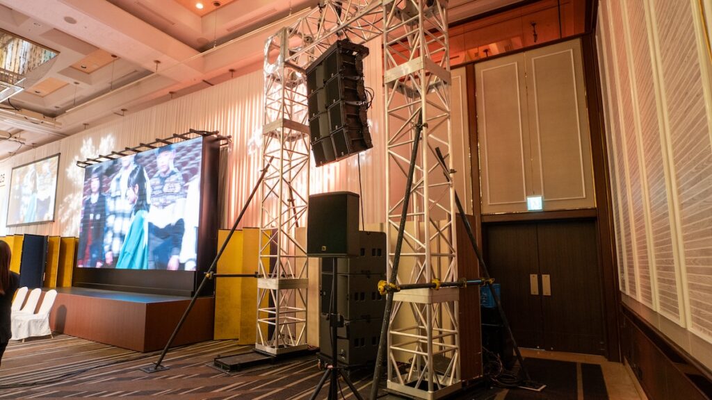 A new L-Acoustics main system brings full bandwidth to the ceremony, carrying the spoken word and the live performances through the same system