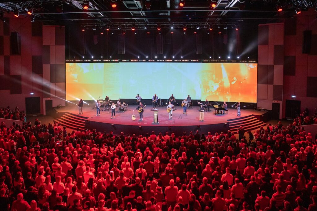 With L-ISA, every musician and vocalist in Maranatha Community Church’s worship team now has the space to be heard